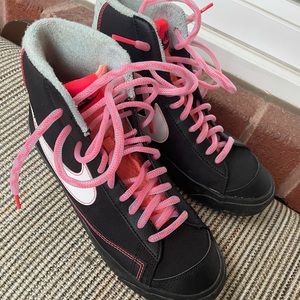 Nike Blazer Size 8